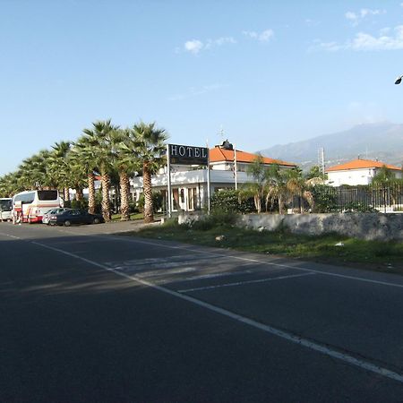 King'S House Hotel Resort Mascali Luaran gambar