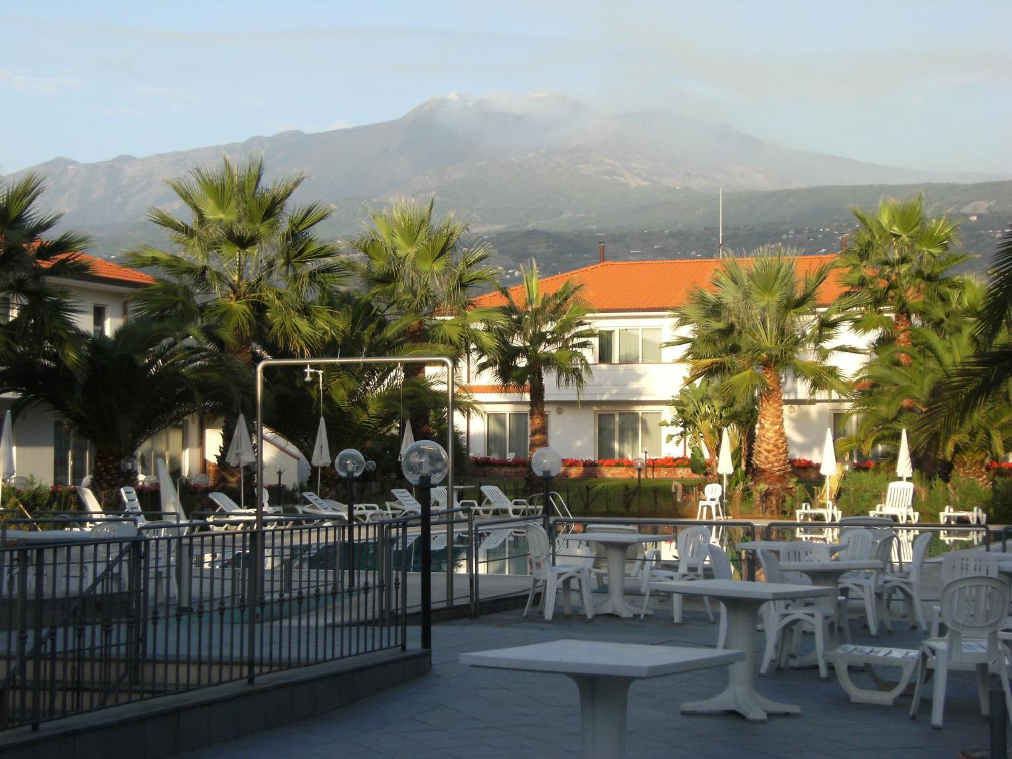 King'S House Hotel Resort Mascali Luaran gambar